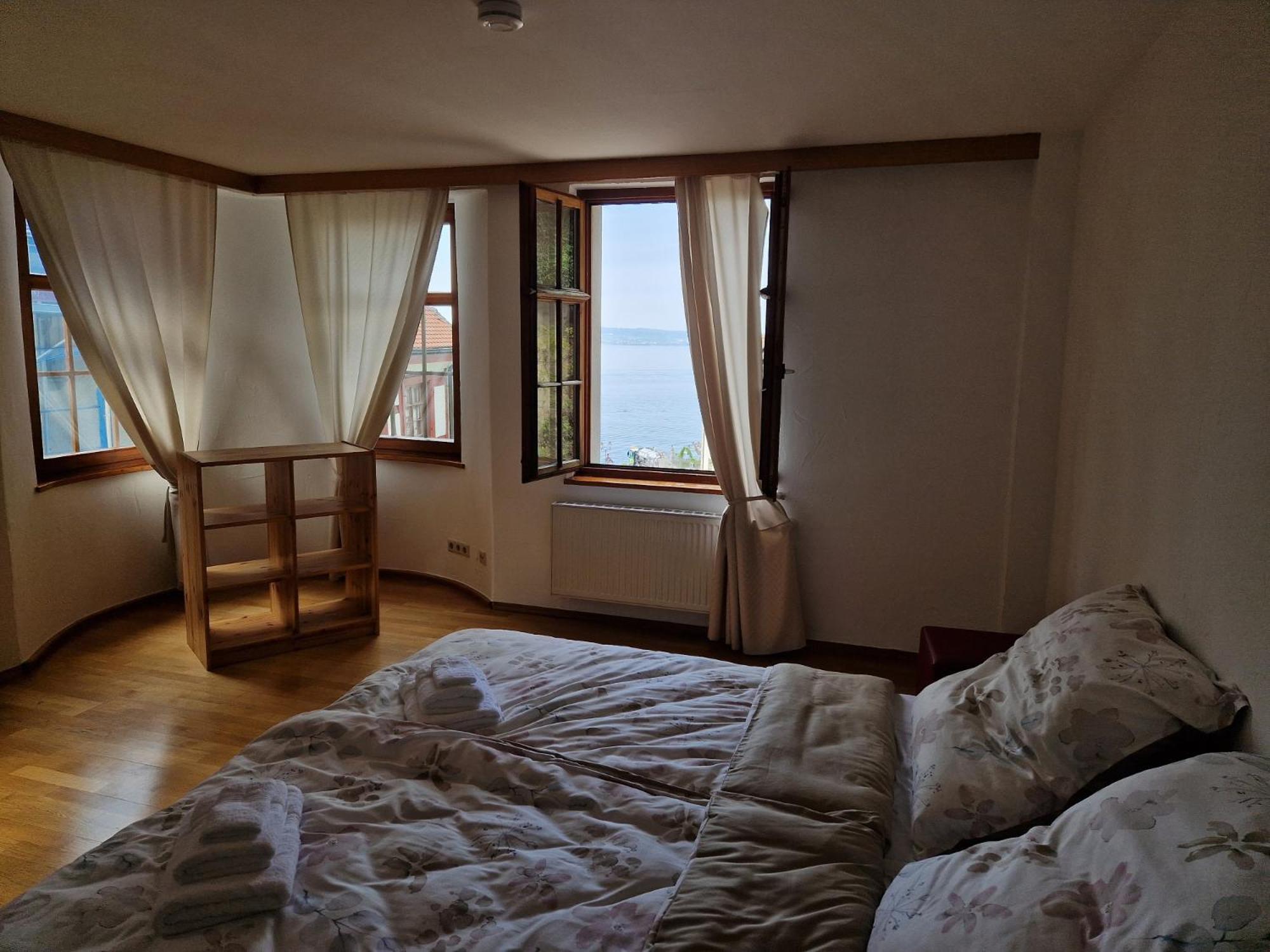 Hotel Aurichs Meersburg Room photo